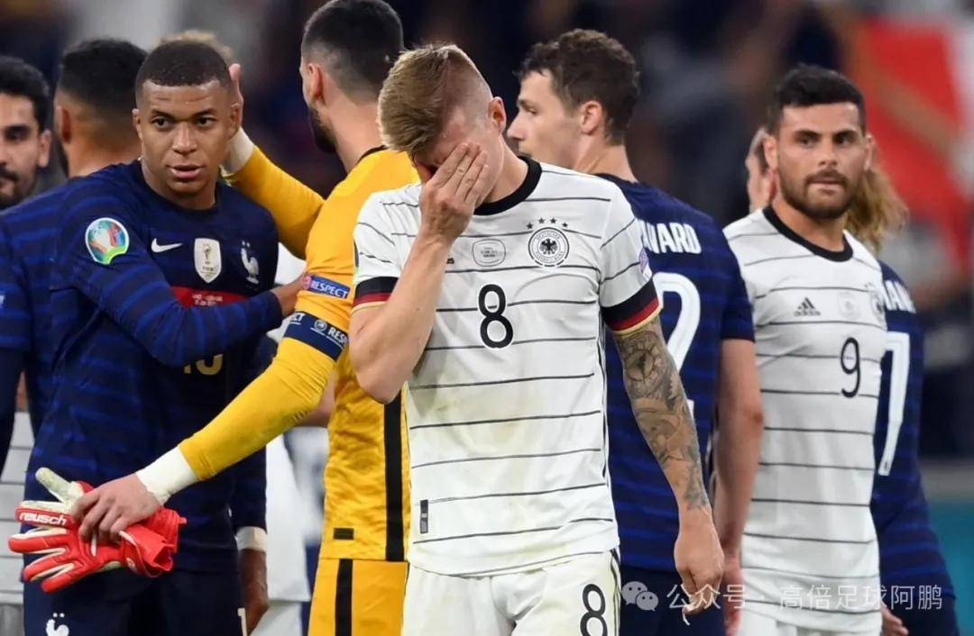 包含足球比赛中，法国队面对挑战取得胜利的词条