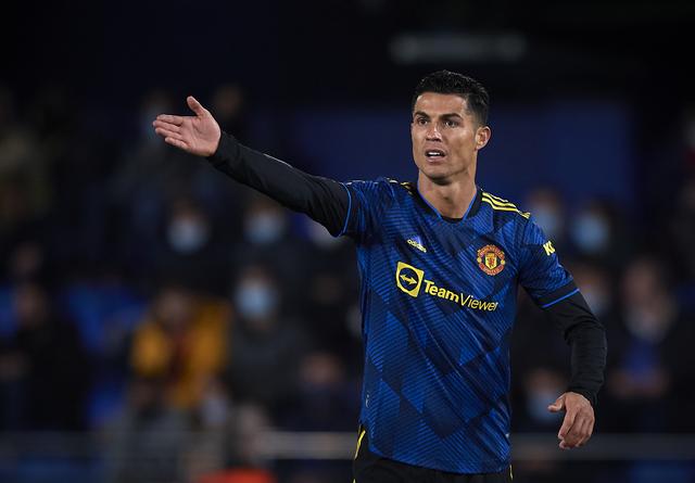 包含比利亚雷亚尔连胜，逐渐爬升积分榜的词条