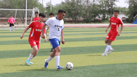 包含球员们用汗水和努力赢得掌声和喝彩的词条