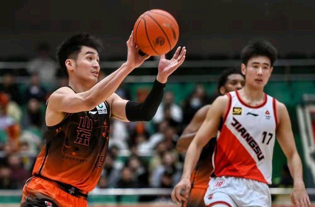 江苏男篮迎来胜利，豪取两连胜