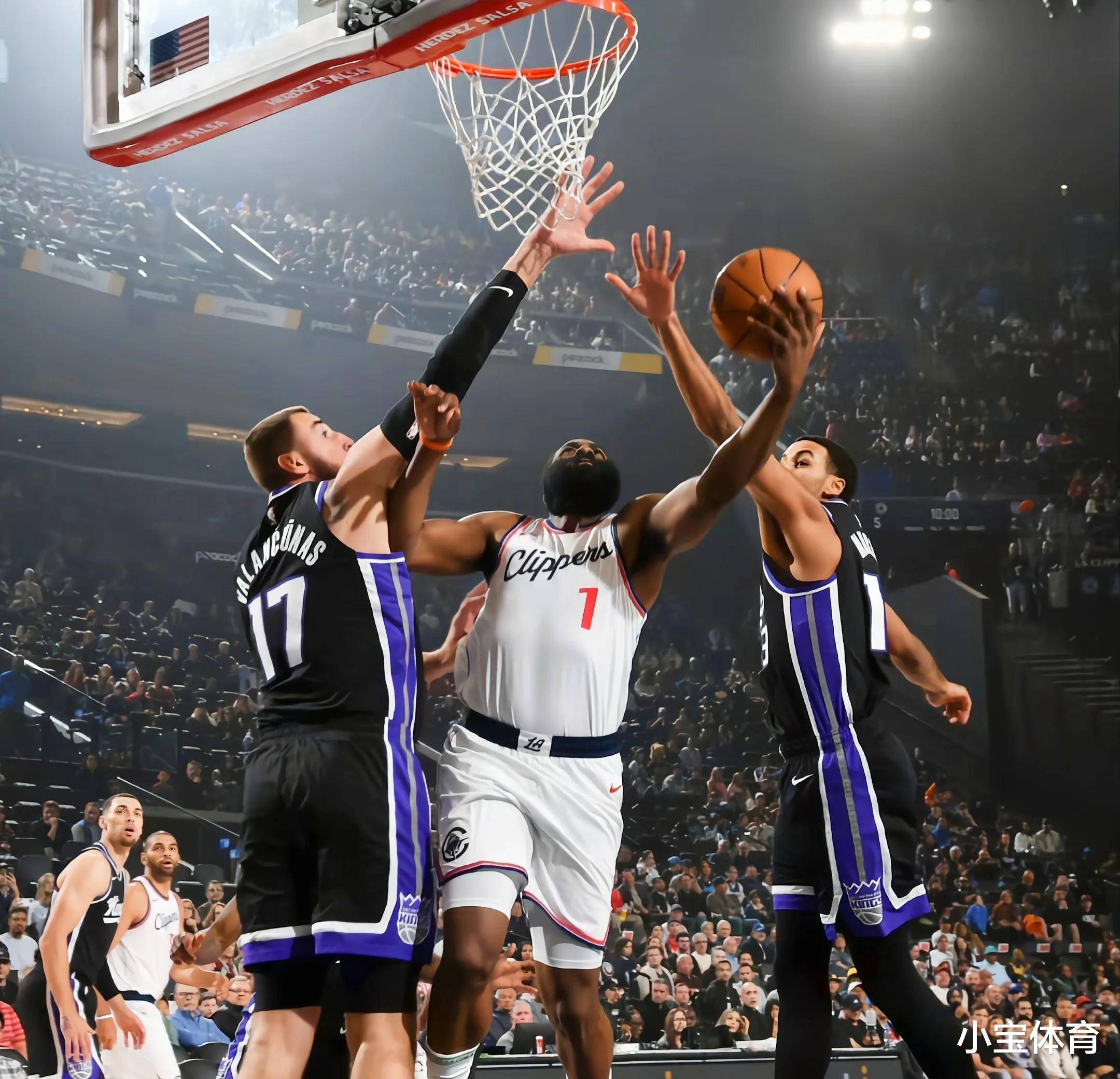 快船胜骑士锁定九连胜，莱昂纳德高效砍下分