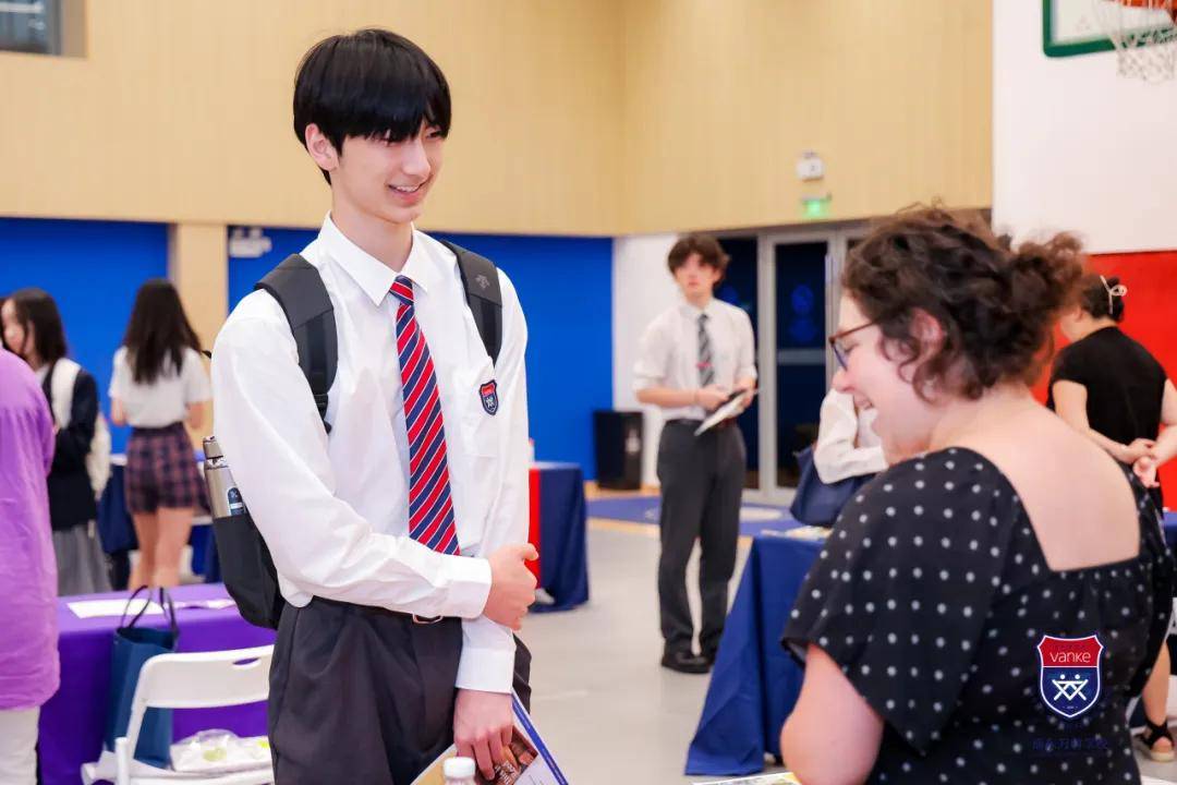 队员们在比赛中展现顶尖实力