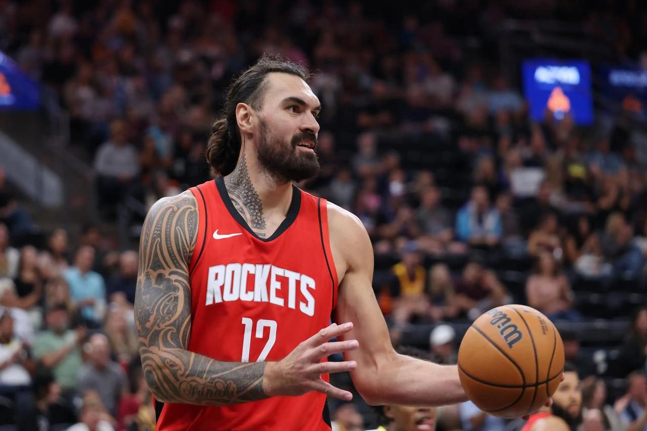 抢篮板突破助攻配合无间展现团队力量的简单介绍