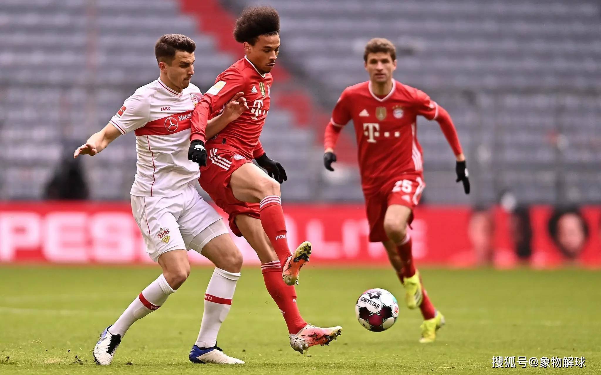 曼联vs尤文图斯：英意对决欧冠苦战