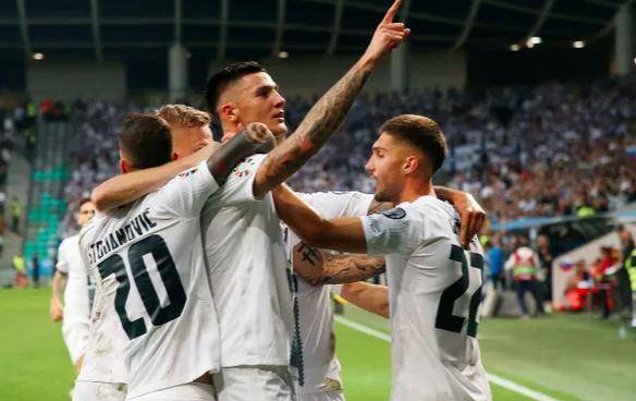 斯洛文尼亚队成功逆袭，力拔头筹的简单介绍