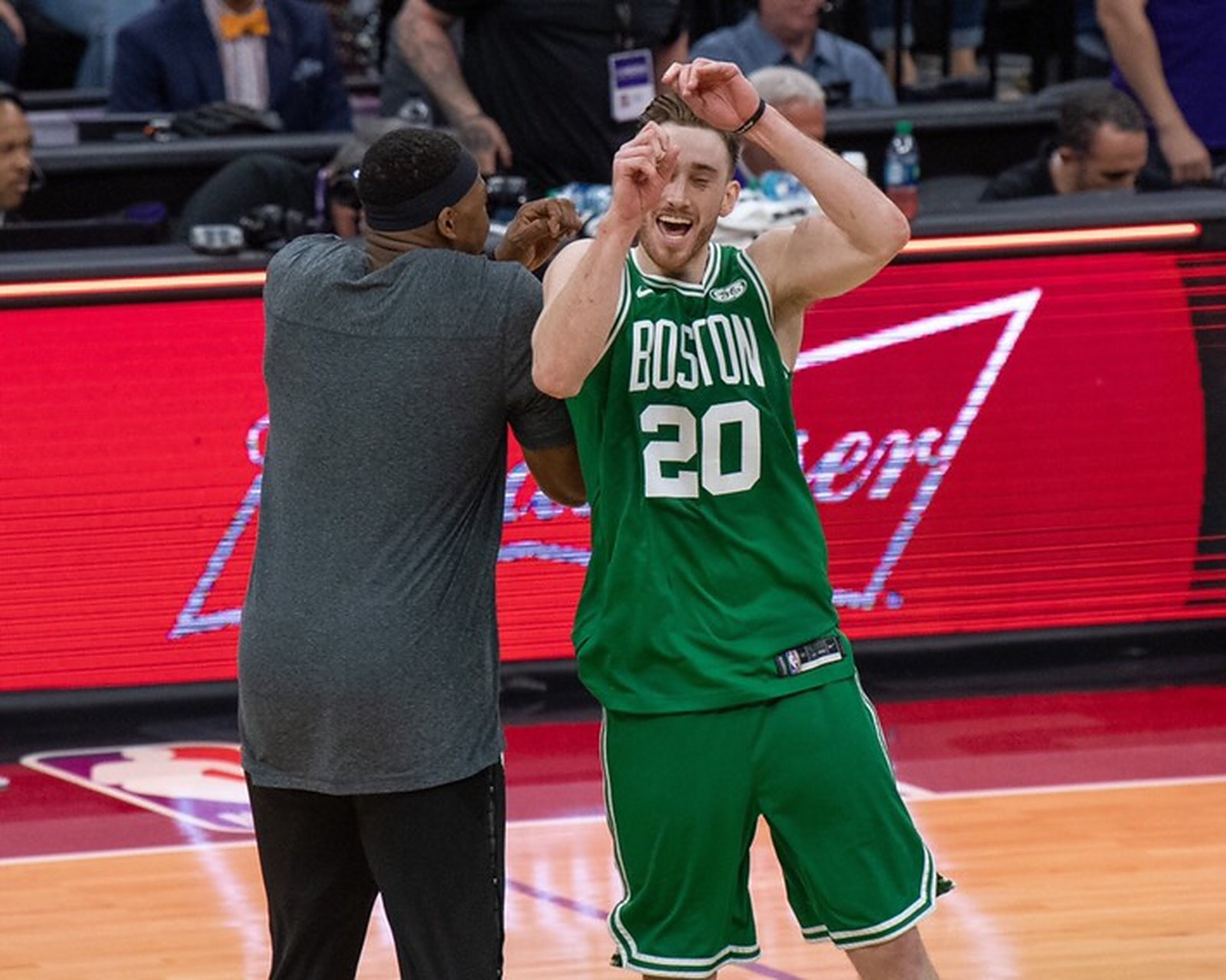 凯尔特人击败奇才，海沃德复出表现神勇