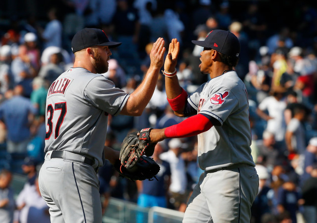 IG横扫SHR，Canyon完成史诗逆转宿敌对决四强赛，技惊四座