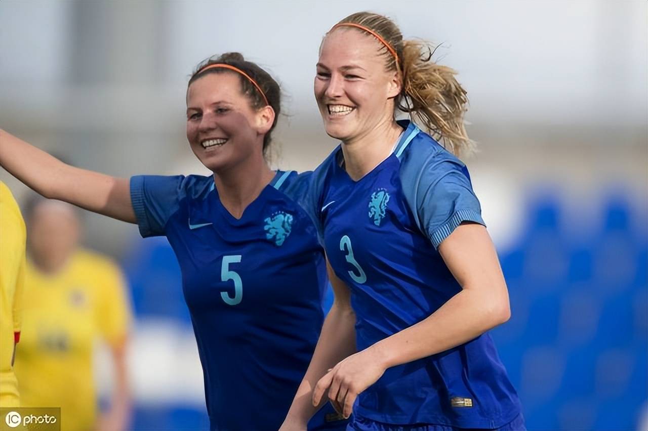 意大利女足士气高涨，备战与荷兰的对决