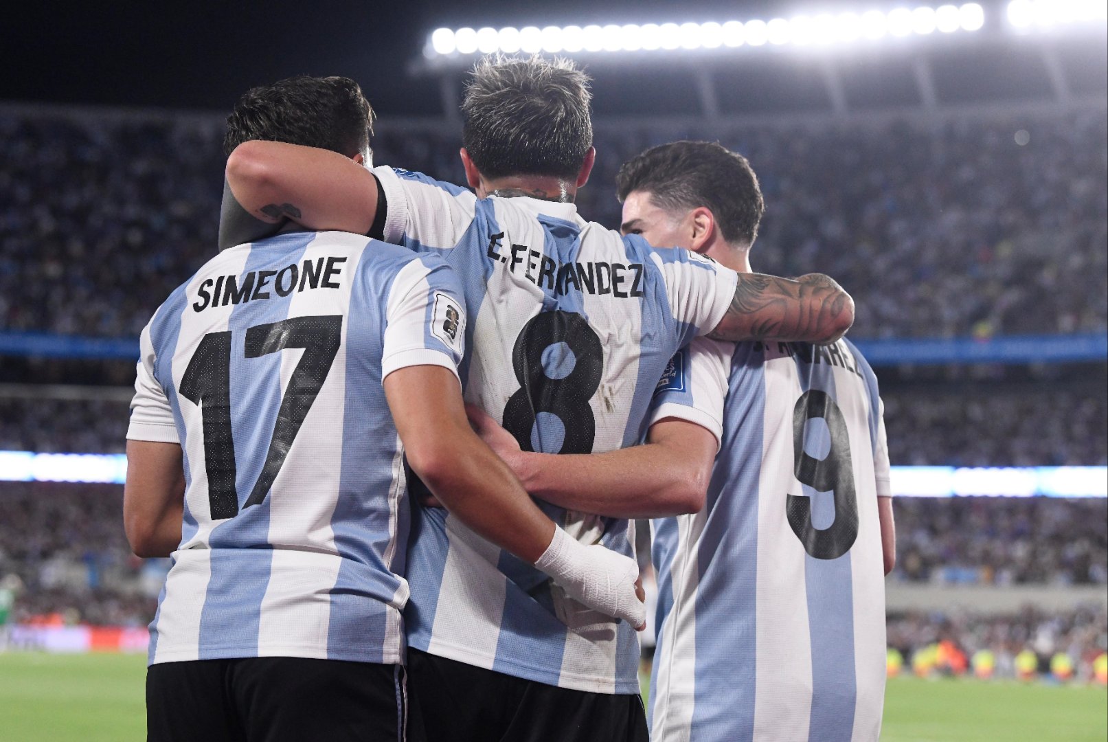 阿根廷轻取巴萨,门迪点燃赛场的简单介绍 阿根廷轻取巴萨,门迪点燃赛场的简单介绍