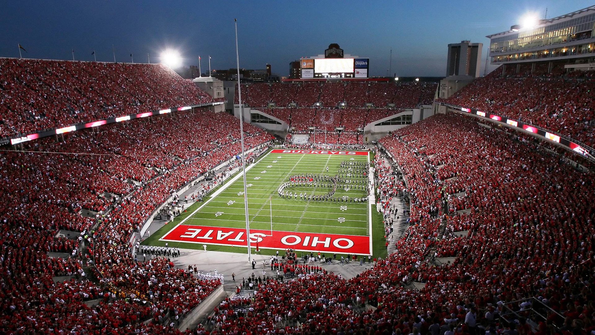 黑马奔腾！哈斯轻取威廉姆斯，汉密尔顿延续火热状态改写中场格局